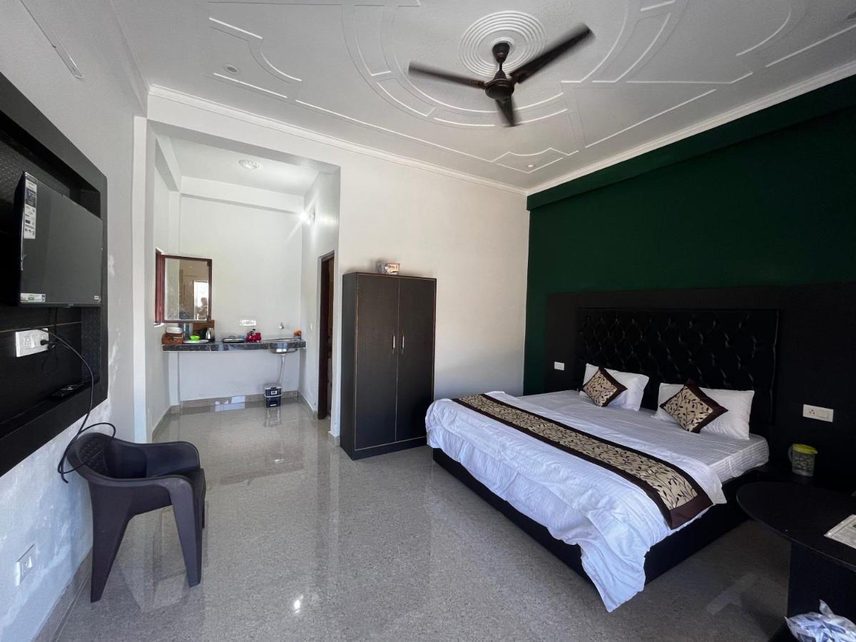 Corn Village Abode Lakhwar ภายนอก รูปภาพ